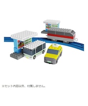 タカラトミー　トミカ・プラレールブロック EVモビリティセット ﾄﾐﾌﾟﾗﾌﾞﾛｯｸEVﾓﾋﾞﾘﾃｨ