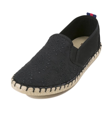 HW20058 FUDGE BLACK LACE 532142-0008