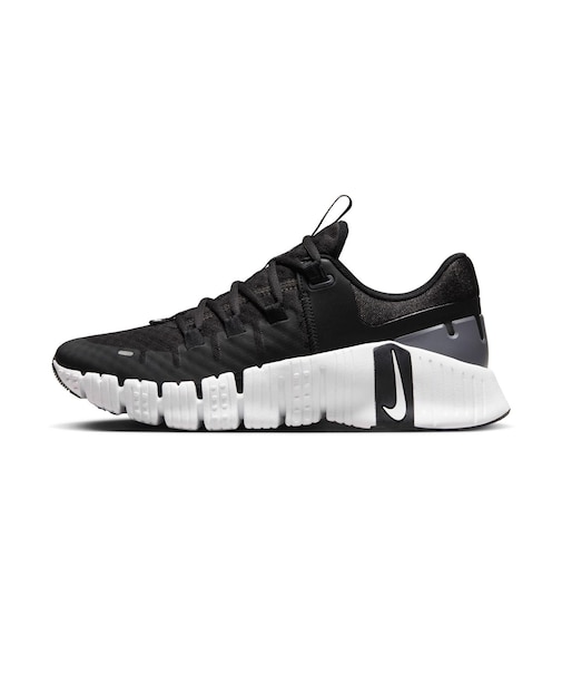 WDV3950　W FREE METCON 5　001BLACK/WHITE　668755-0001