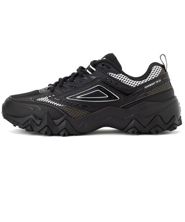 1RM02706F001 OAKMONT TR v3 Black 685957-0001