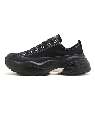 31313161　AS (R) SURGETRAINER OX　BLACK/BLACK　687761-0001