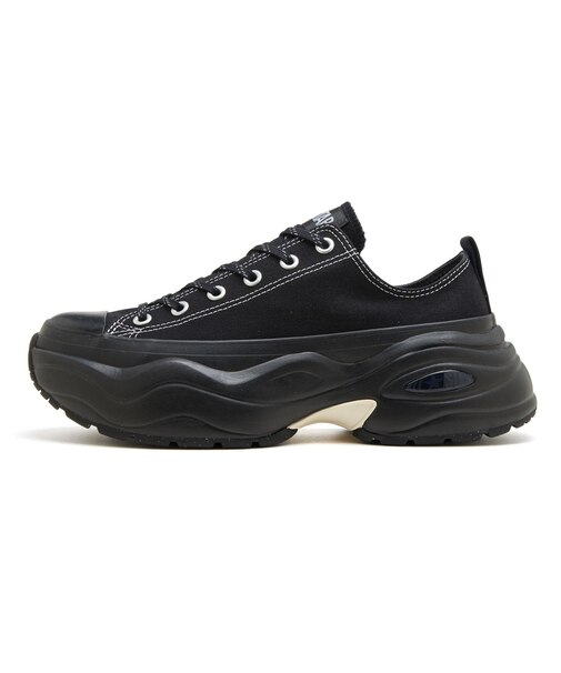 31313161　AS (R) SURGETRAINER OX　BLACK/BLACK　687761-0001