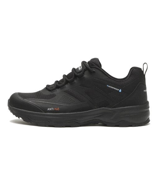 HL30346　MOUNT 599 LOW 2　BLACK/BLACK　689406-0001