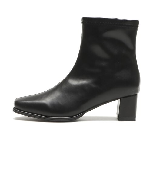 W3057　BIT SHORT BOOTS 5　BLACK　697336-0001