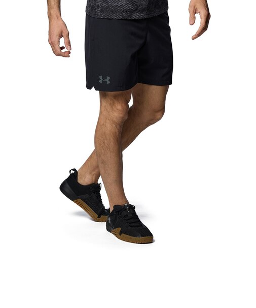 1384809　M UA Woven 7in Short　001BLK　684735-0001