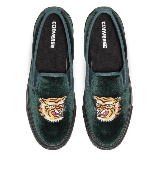 31318141　AS KUNGFU SLIP-ON　GREEN　712322-0001