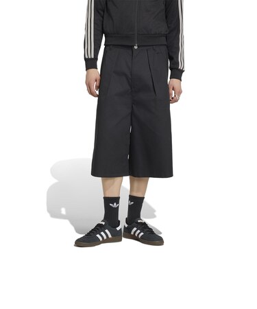 KQ6330　M ADIBREAK SHORTS　BLACK　716055-0001