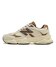 ホワイト