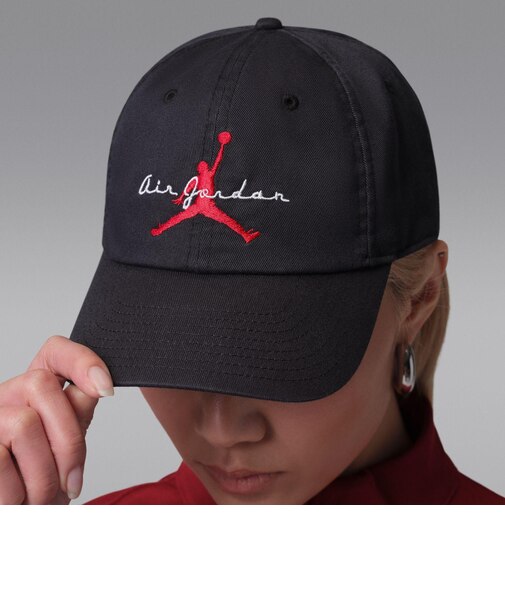 IF8483 U J FLT SCRPT CAP 010BLACK/UNVRED 708440-0001