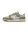 MIB6399　DUNK LOW RETRO SE　002LT SIL/WHT　695806-0003
