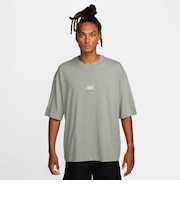 IF3133　M J FLT GFX OVSZ TEE　050GREY H　707097-0002