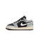 KHQ2021　AIR JORDAN 1 LOW SE GS　012LTSKGY/BLK　699981-0001