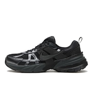 MHJ4497　V2K RUN　001BLK/DKSKGY　683627-0001