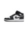 KFB9909　225-25AIR JORDAN 1 MID SE　001OFFNOR/BLK　704078-0001