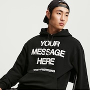 IO1649　M YMH GFX FLC HOODIE　010BLACK/SFTY O　716629-0001