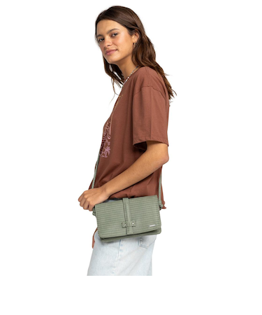 【ROXY ロキシー 公式通販】ロキシー（ROXY）【OUTLET】Roxy SINGING WAVES CROSSBODY ショルダーバッグ