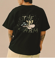 【オンラインストア限定】 DC Shoes THE SWARM DC SHOES X GRIMEY RH SS Tシャツ メンズ