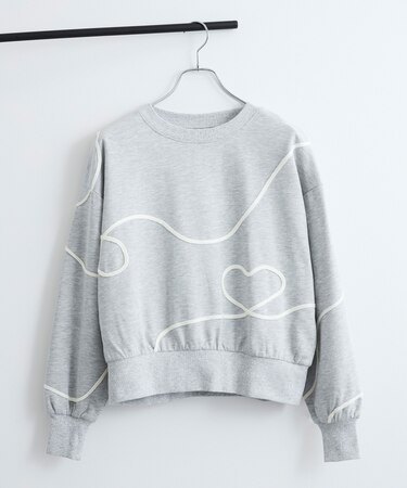 【洗える】ハート＆リボンコード刺繍スウェット
