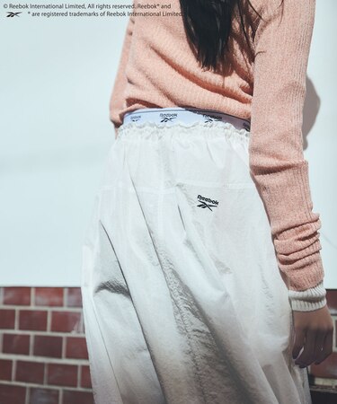 【Reebok】VIS別注ロゴベルトフレアースカート