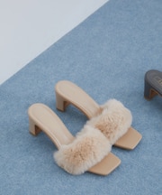 LADY ファーサンダル