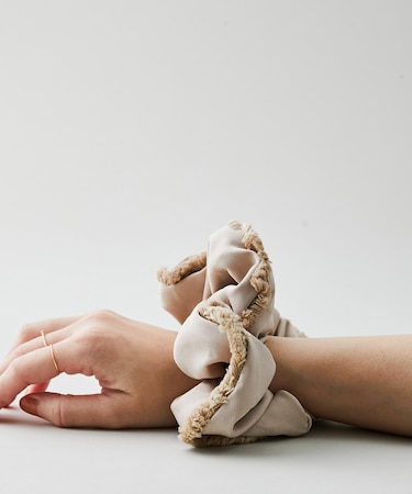 フリンジビッグシュシュ