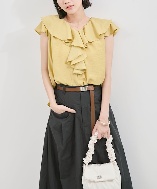 【WEB限定】ラッフルフリルフレンチスリーブブラウス