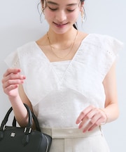 コンパクトビッグカラーブラウス