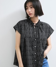【WEB限定】ドットフリルネックブラウス/通勤対応