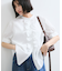 【WEB限定】フロントフリルディテール半袖ブラウス