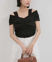 ねじれオフショルプルオーバー