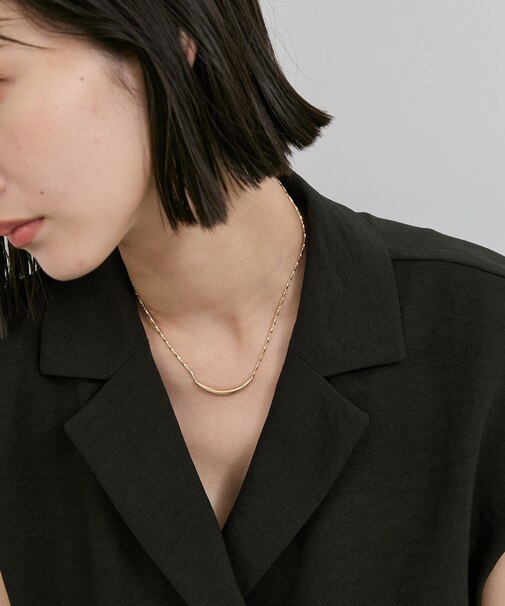 Uメタルラインネックレス