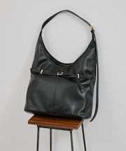 【A4収納】フロントベルトソフトショルダーバッグ