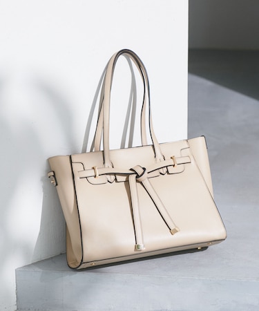 【新色追加】【A4収納】フラップタイトートバッグ