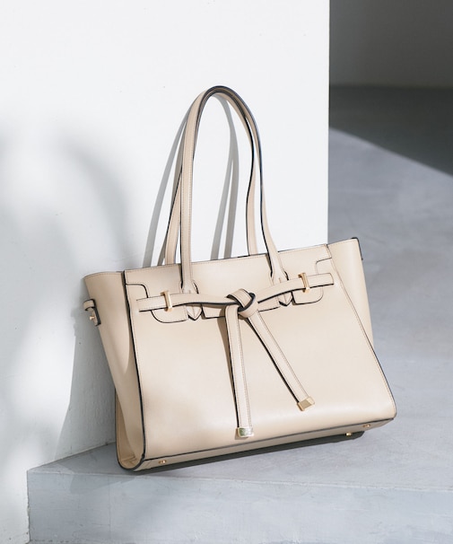 【新色追加】【A4収納】フラップタイトートバッグ