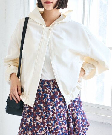 【WEB限定】バックフリルライトフードブルゾン