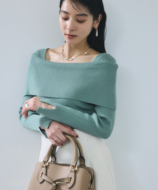 オフショルダーモチモチリブニット