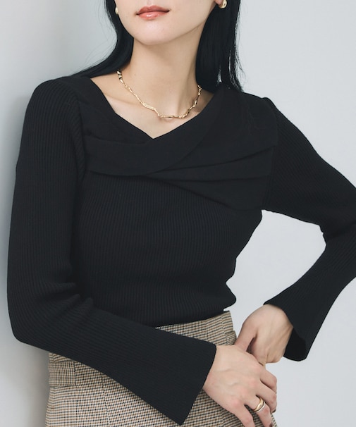 アシメねじれデザインリブニット