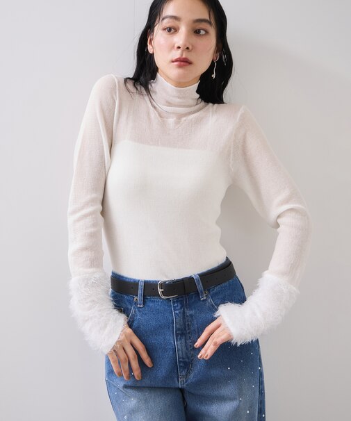 フェザー切り替えスリーブシアータートルニット