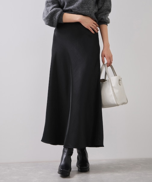 シャイニーナローフレアスカート