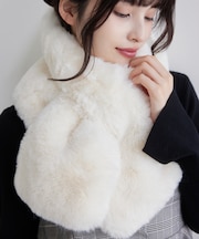 ボリュームフェイクファーティペット