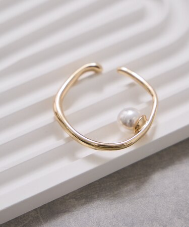 フープパールイヤーカフ