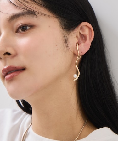 2WAYスウィングラインパールイヤーカフ