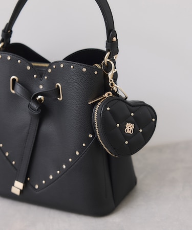 スタッズキルティングハートポーチチャーム