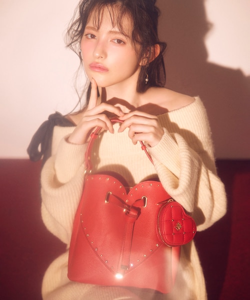 ラインストーン＆スタッズハートカットバッグ｜ビスの通販｜&mall