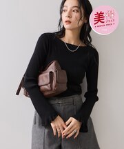 袖口レース編みニットプルオーバー