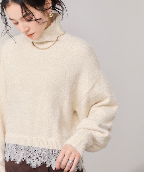 ラメフェザー裾レースハイネックニット