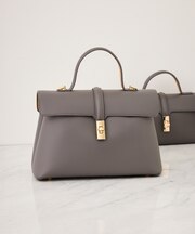 ひねり金具ワンハンドルバッグ/2WAY、軽量