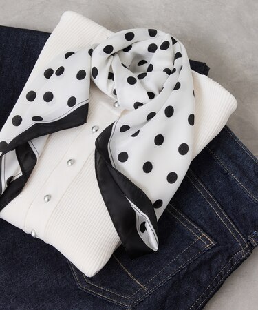 ドット柄スカーフ 70×70cm