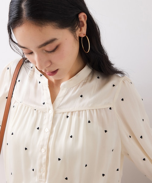ハートモチーフ刺繍ブラウス/イージーケア