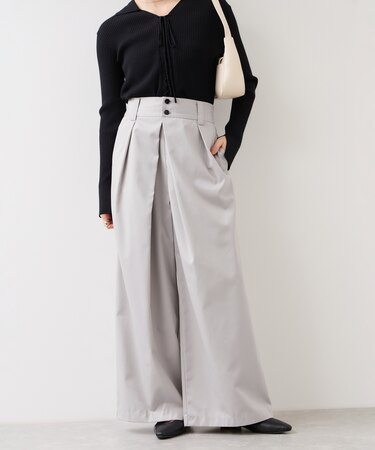 フロントタックデザインワイドパンツ